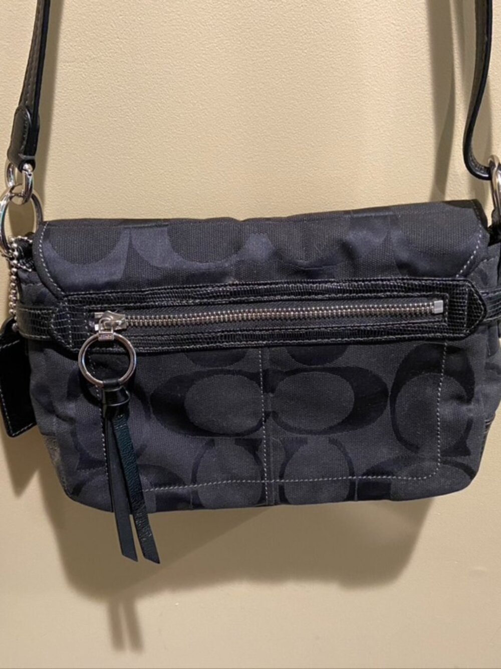 Coach Handbag - Picture 3 of 7
